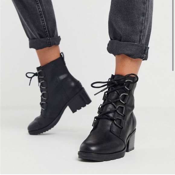 NWT SOREL Cate Lace-Up Waterproof Leather Heel Ankle Boot Black Size